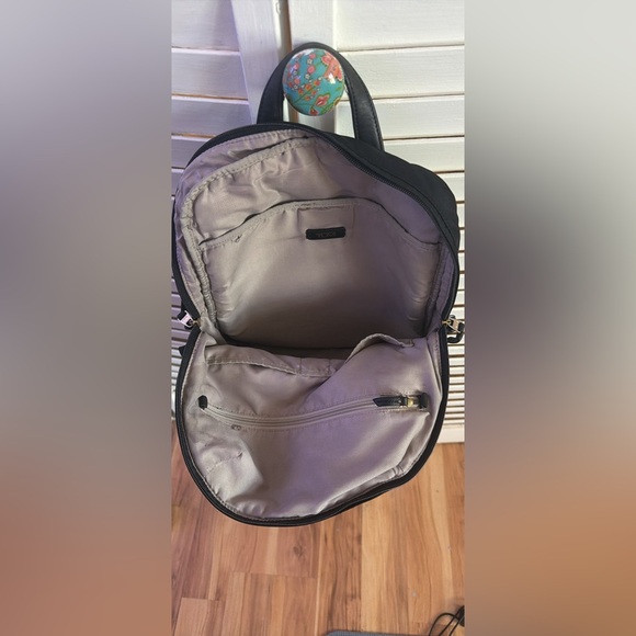 Tumi Backpack - Picture 9 of 10